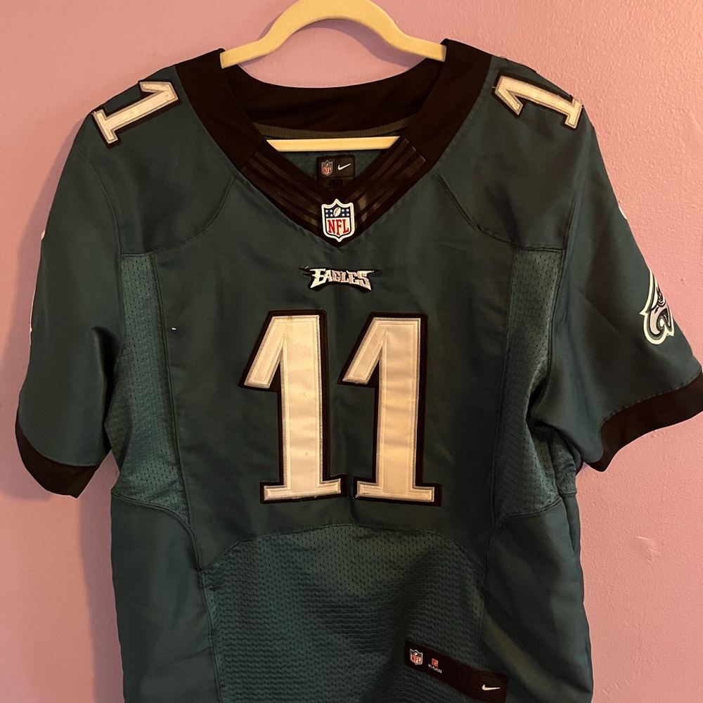 Carson Wentz Eagles Nike Jersey, Size M